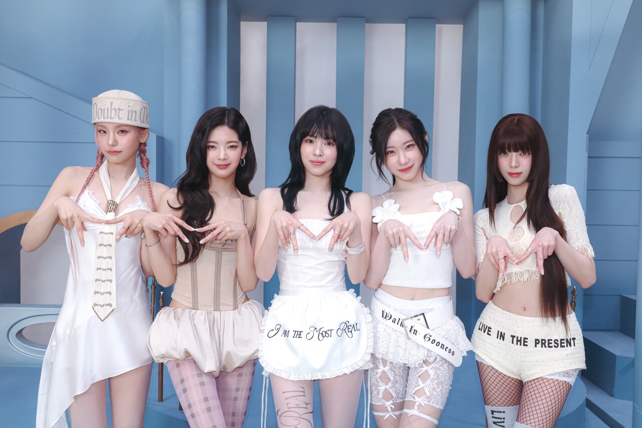 ITZY, ‘Motto’ MV로 글로벌 차트 질주