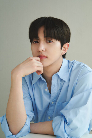 봉재현, 하이앤드 합류...DM으로 팬들과 대화 나눈다 - 뉴스 썸네일 이미지