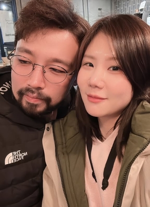 바프 자랑하던 '나솔' 28기 돌싱 순자, '미혼' ♥미스터킴과 럽스타 공개... - 뉴스 썸네일 이미지